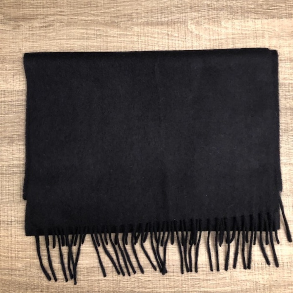 Mens Solid 100% Cashmere Scarf (NEVER WORN!)